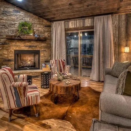 Whiskey Pines Villa